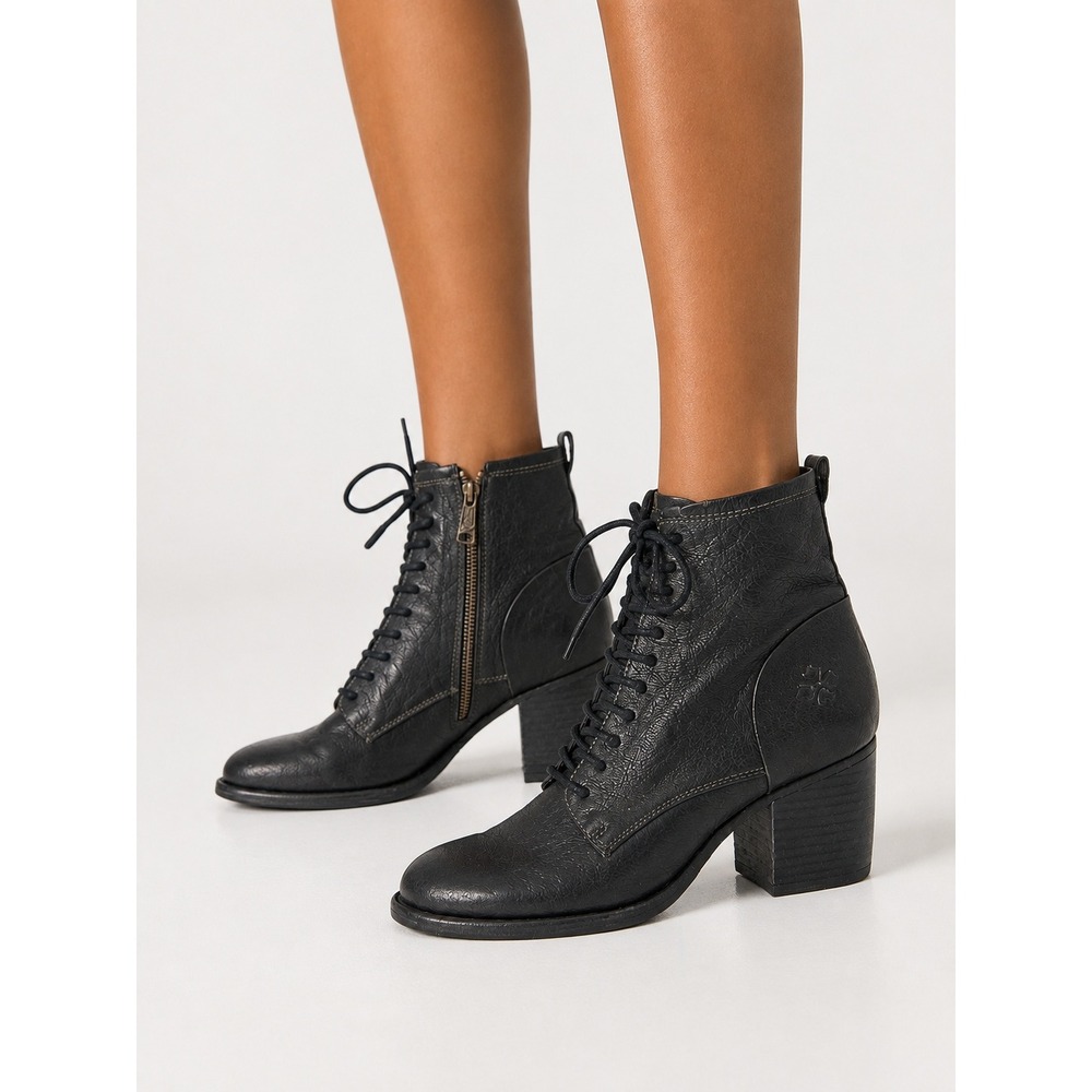 Patricia Nash Black Leather Lace Up Side Zip Block Heel Ankle Boots 7